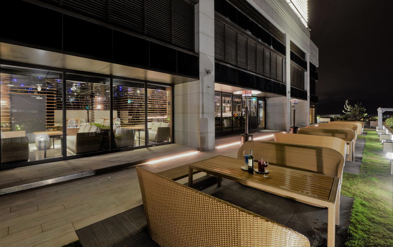 Cuncyue Hot Spring Resort Luodong Exterior photo The Terrace